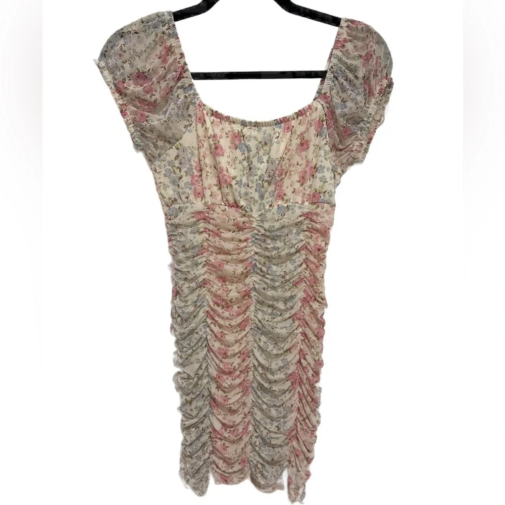Madden NYC Ruched Mini Dress Floral Small EUC - Picture 5 of 8